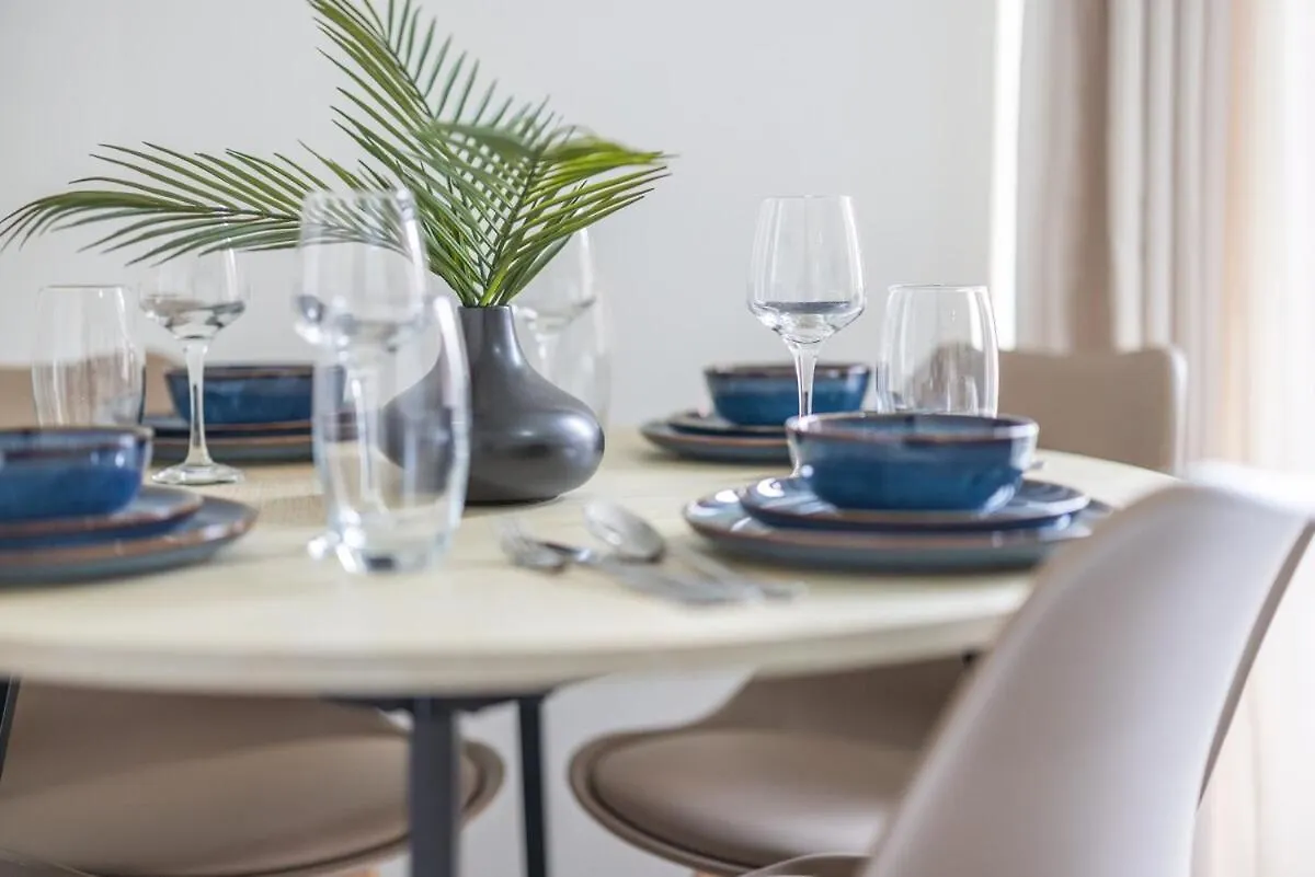 Newcastle Spacious 3-Bedroom Semi-Detached House With Parking, Sleeps 8, By Urban Pinnacle Stays Newcastle upon Tyne